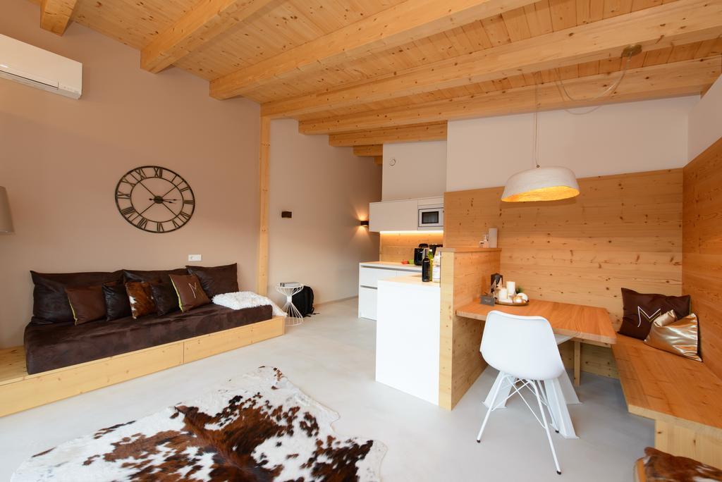 Moar Lodge Postal / Burgstall Exteriör bild